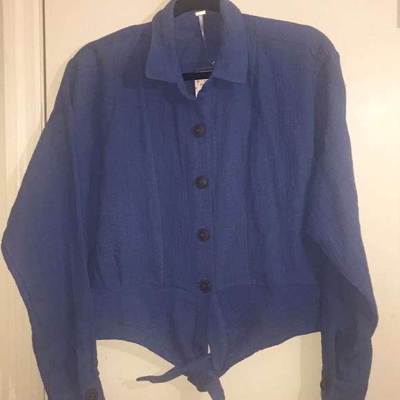 Sunstreaks tie front Blouse - Picture 2 of 6